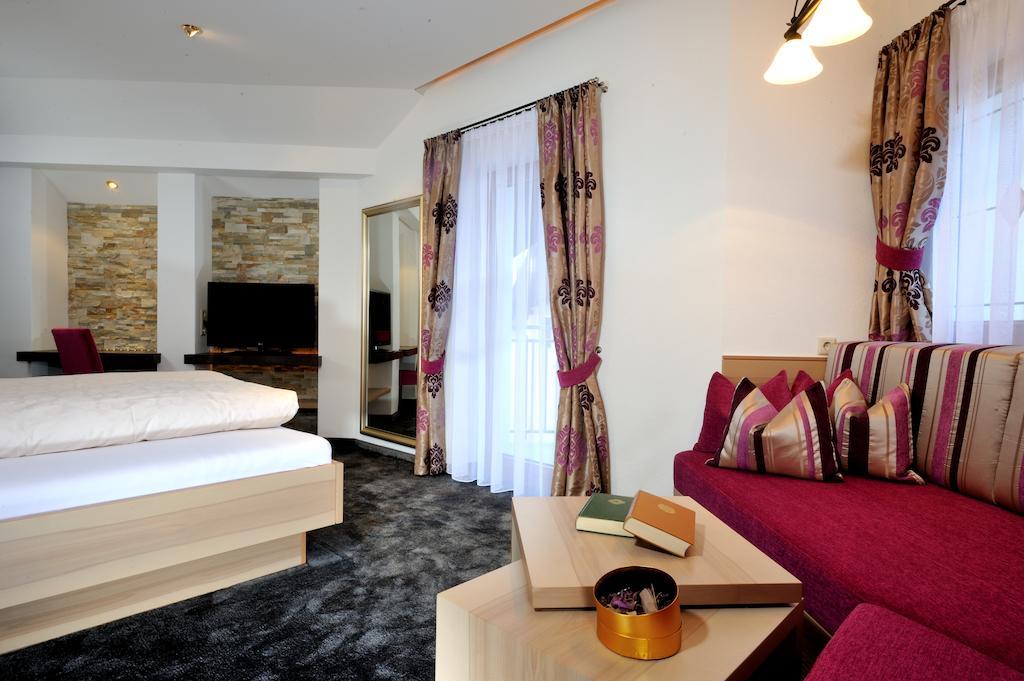 Hotel Garni Stefanie Ischgl Phòng bức ảnh